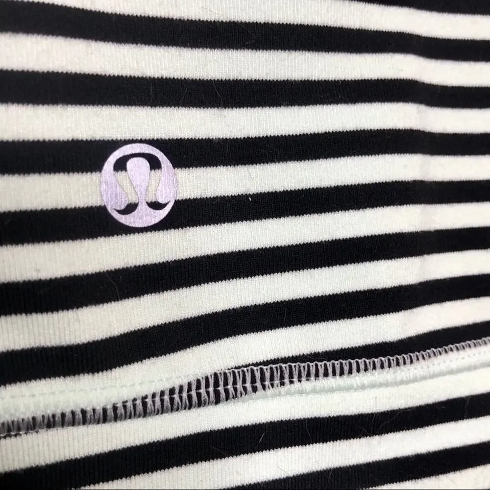 Lululemon Daily Yoga Jacket Mint Green Striped High Neck Zip Up Jacket Size 2